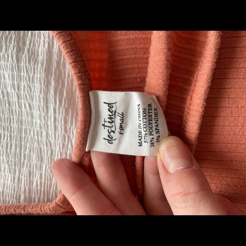Basic Rose Crop Top - Picture 2 of 2